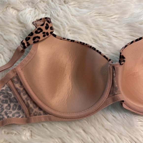 Adrianne Vittadini Bra size 38D excellent condition cheetah design - Picture 7 of 12